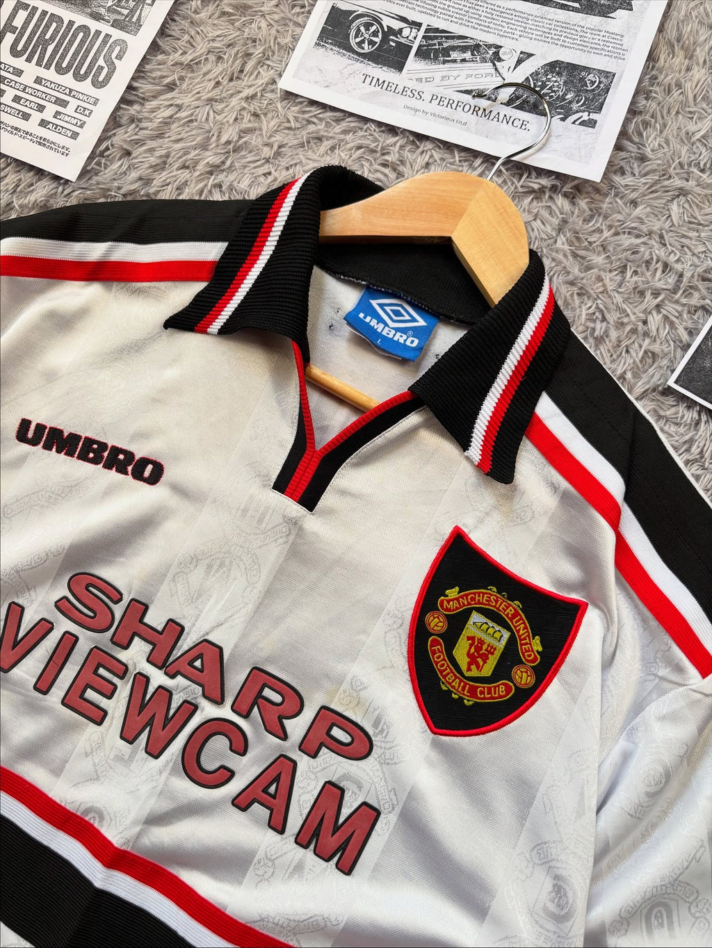 MAN UNITED 1997 HOME KIT - FULL SET