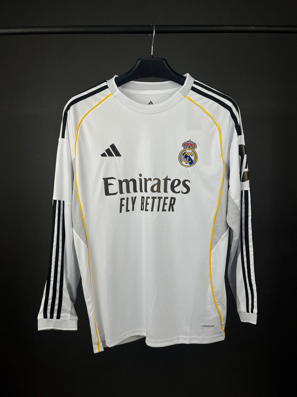 REAL MADRID 2025/26 HOME LONG-SLEEVE - MASTER VERSION